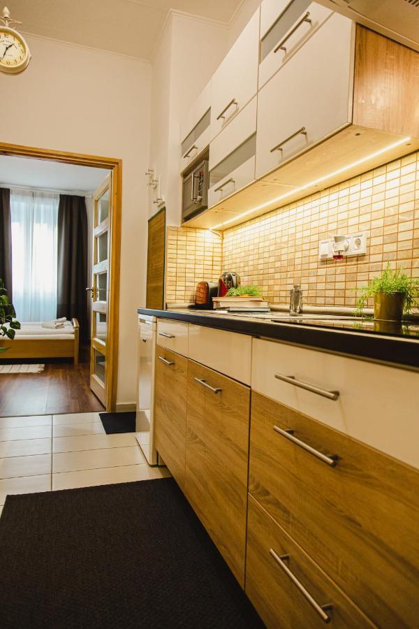 Old Town Apartman Budapeste Exterior foto